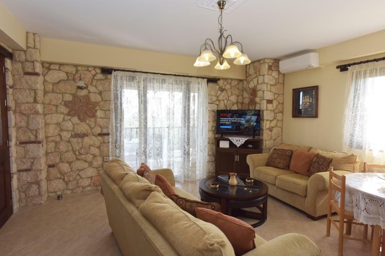 Captain'S Villa Appartments Psakoudia Exterior photo